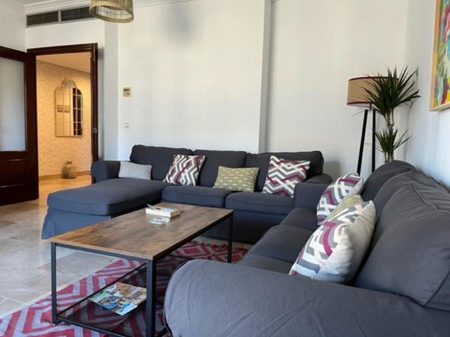 Amador Apartamento Familiar Centro Parking Amador De Los Rios Sevilla Dış mekan fotoğraf